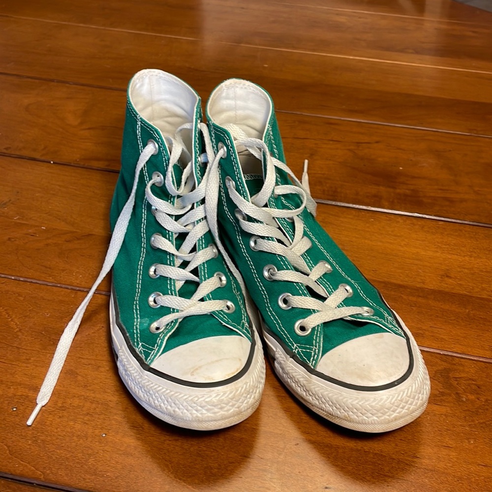 Green Converse 8 Womens